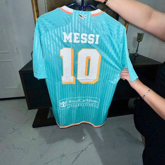 Men's Inter Miami CF Lionel Messi adidas Aqua 2024 Elite Jersey - Picture 1 of 6